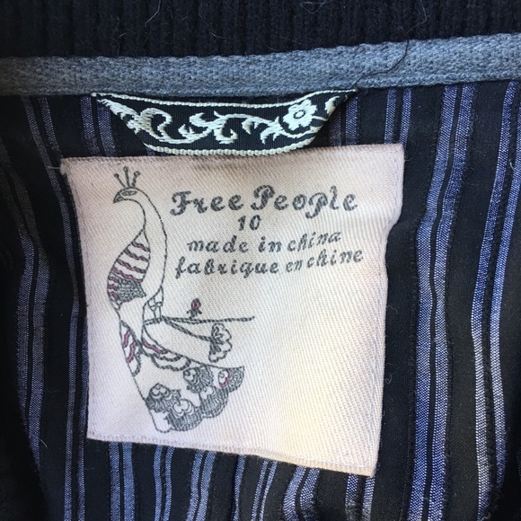 🔥NOT FOR SALE) FREE PEOPLE FAUX POODLE CUT COAT - Picture 6 of 6